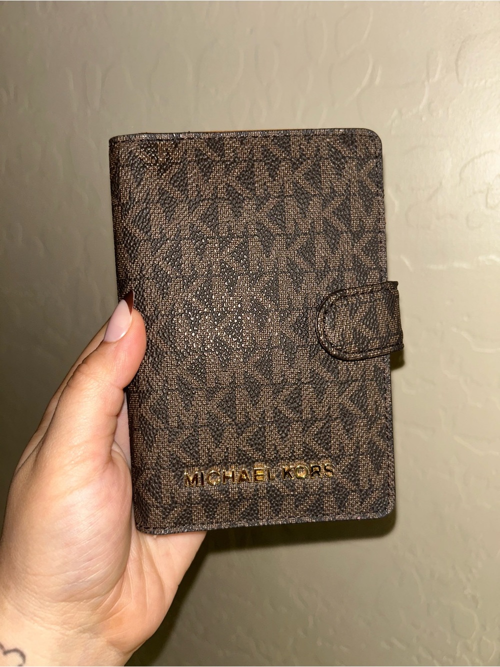 Michael Kors Brown Logo-Print Card & Passport Holder